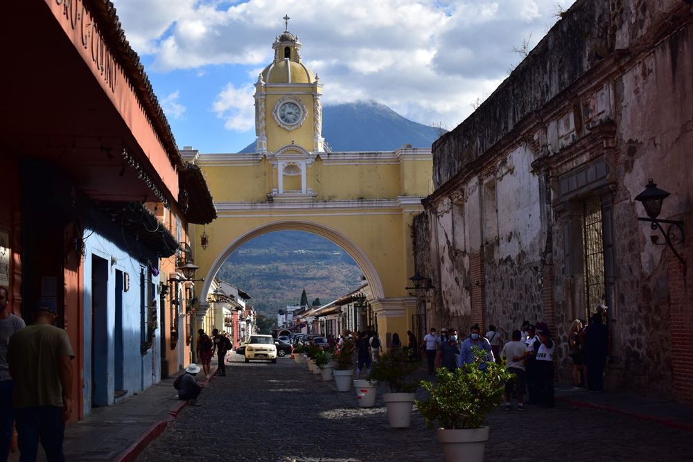 Santa Catalina Arch over a cobbled street in Antigua, Guatemala